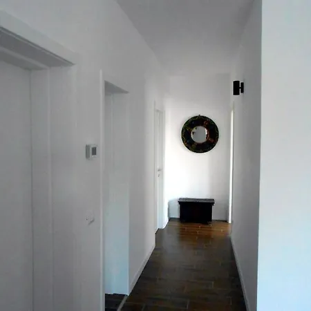 Vce House *